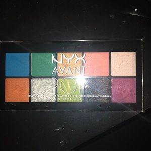 nyx avant- pop eyeshadow palette!